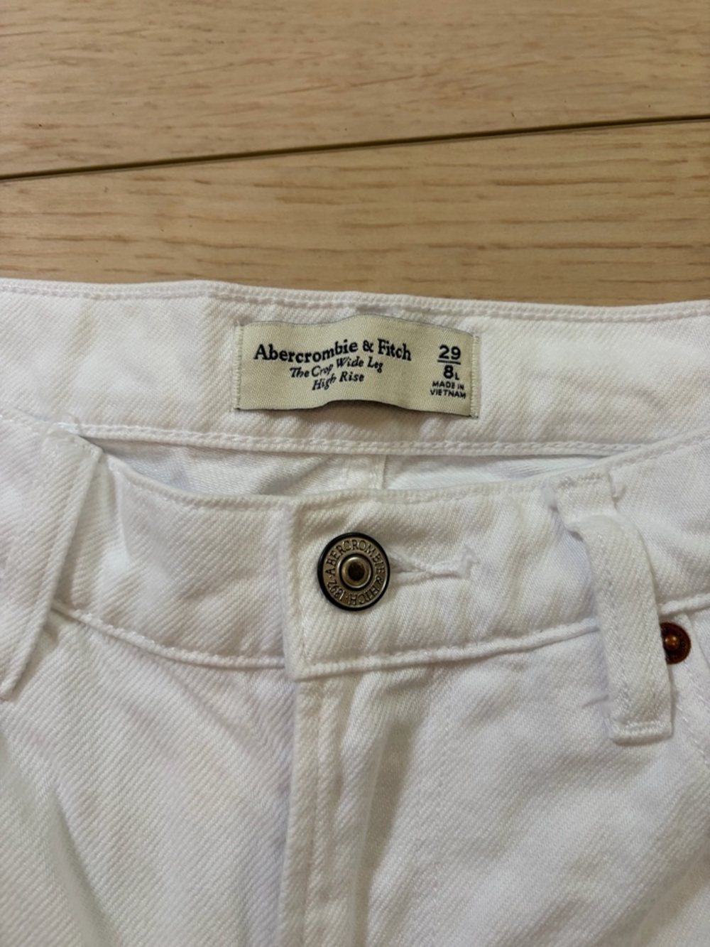 Abercrombie & Fitch The Crop Wide Leg High Rise